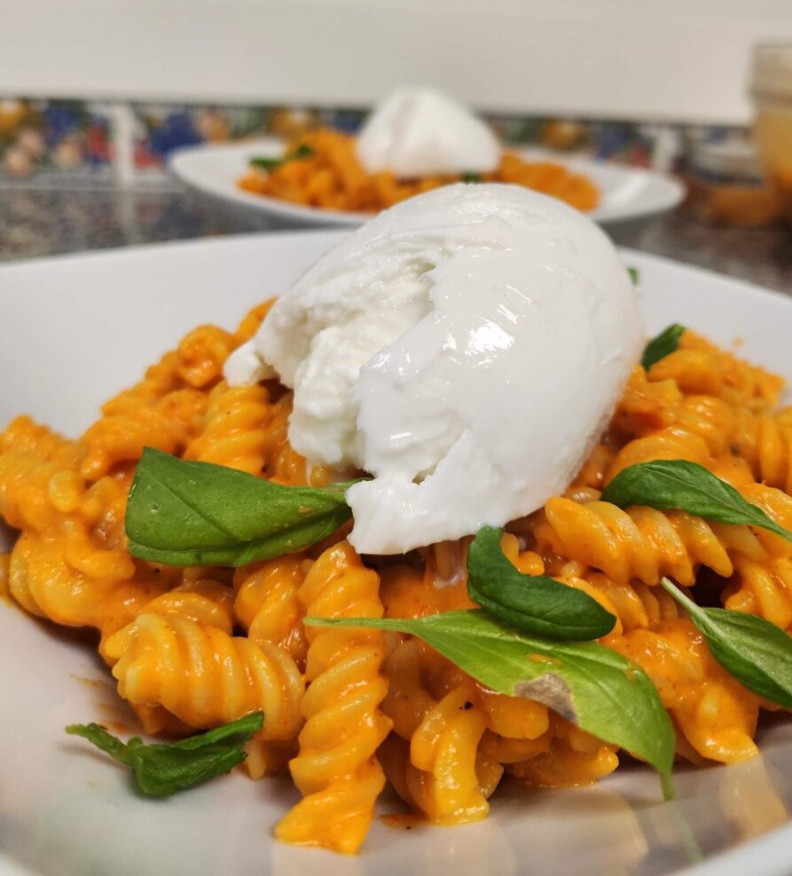 Delicious Roasted Red Pepper Pasta with Burrata Recipe - ya hungry?